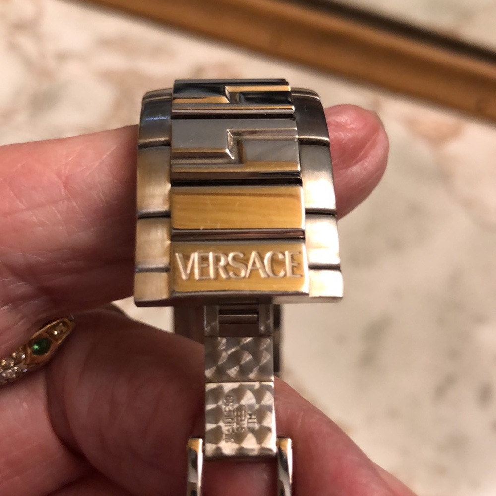 VERSACE WATCH - Picture 8 of 11